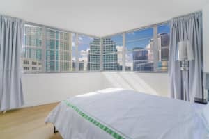 801 Brickell Bay Dr 1962, Miami
