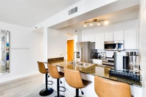 1200 Brickell Bay Dr APT 2923, Miami, FL 33131, Sold 08/05/25