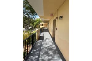 MLS# A11794832, Hollywood, Florida 33024