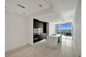 900 Biscayne Bay, 900 Biscayne Blvd, Miami, FL 33132, Sold 06/16/25