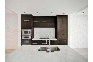 900 Biscayne Bay, 900 Biscayne Blvd, Miami, FL 33132, Sold 06/16/25