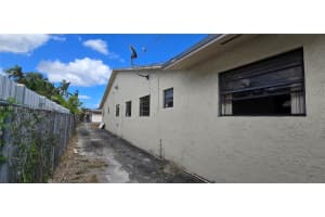 971 SW 88th Ave, Miami, FL 33174, Sold 05/16/25