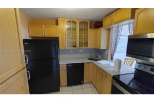 2101 Atlantic Shores Blvd APT 415, Hallandale Beach, FL 33009, - MLS#A11794983