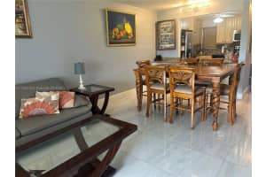 8900 Washington Blvd 405a Pembroke Pines, FL 33025 - MLS#A11795015