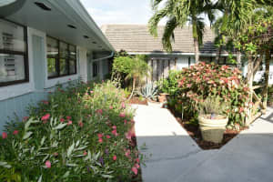 1127 Seminole Ave, Jupiter, FL 33477, Sold 08/14/25