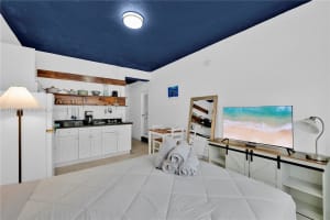 255 W 24th St #302, Miami Beach, FL 33140, - MLS#A11795267