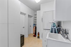 15811 Collins Ave, Sunny Isles Beach, FL 33160, Sold 06/30/25