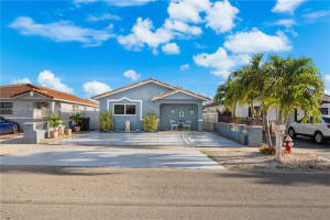 2545 W 72nd St, Hialeah, FL 33016, - MLS#A11795281