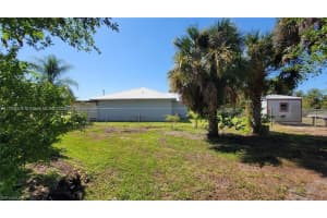 3054 Ne Beechwood Cir La Belle, FL 33935 - MLS#A11795306