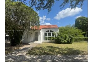 361 Ne 100th St, Miami Shores