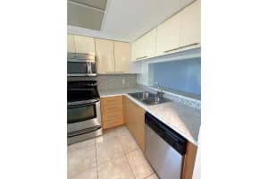 5200 NW 31st Ave APT 24, Fort Lauderdale, FL 33309, - MLS#A11795469