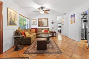 5644 SW 69th Ave, Miami, FL 33143, - MLS#A11795481