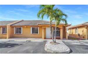 7020 W 35th Ave 121, Hialeah