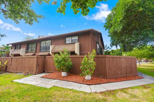 6537 SW 116th Pl APT C, Miami, FL 33173, Sold 07/30/25