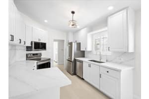 8467 SE Retreat Dr, Hobe Sound, FL 33455, Sold 08/07/25