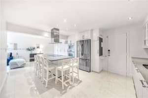 290 Sunrise Dr 3-k, Key Biscayne