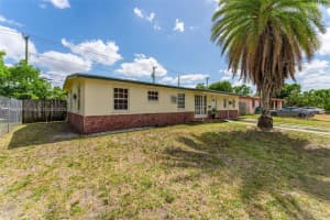 11460 SW 40th St, Miami, FL 33165, Sold 07/08/25