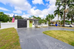 6645 Raleigh St Hollywood, FL 33024 - MLS#A11795698