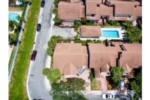 10977 W Broward Blvd Plantation, FL 33324 - MLS#A11795700