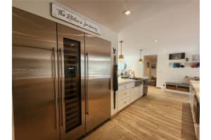 10320 SW 54th St, Miami, FL 33165, Sold 07/10/25