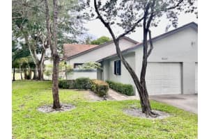 5237 Gate Lake Rd, Tamarac, FL 33319, Sold 07/14/25