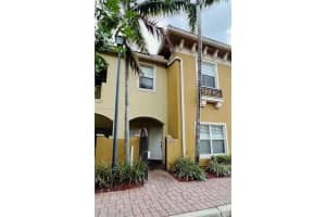2851 W Prospect Rd 1208, Tamarac