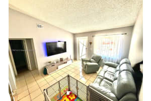 2104 W 53rd St, Hialeah, FL 33016, - MLS#A11795744