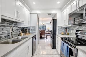 900 Sw 125th Way 312r, Pembroke Pines