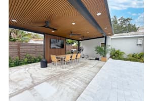 1250 Oriole Ave, Miami Springs, FL 33166, Sold 07/09/25