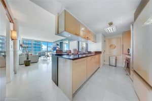6801 Collins Ave #1111, Miami Beach, FL 33141, - MLS#A11795892