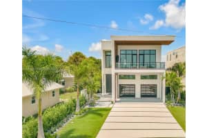 1194 N Peninsula Ave New Smyrna Beach, FL 32169 - MLS#A11795909