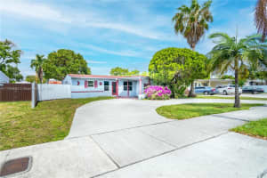 18000 Nw 6th Pl Miami Gardens, FL 33169 - MLS#A11795962