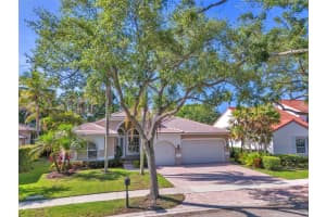 2623 Oakbrook Dr, Weston, FL 33332, Sold 08/08/25