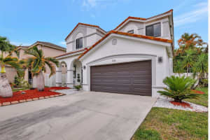 725 Tanglewood Cir, Weston, FL 33327, Sold 07/17/25