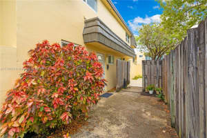 8425 SW 137th Ave 8425, Miami, FL 33183 Sold 10/06/25