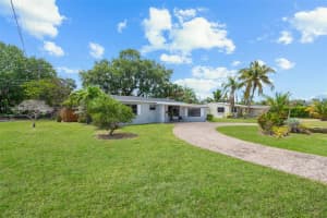 1100 N 31st Ct, Hollywood, FL 33021, Sold 08/22/25