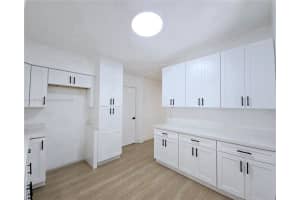 585 NE 138th St, North Miami, FL 33161, Sold 08/05/25