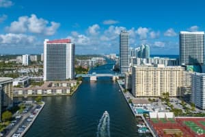 301 Ne 14th Ave 207, Hallandale Beach