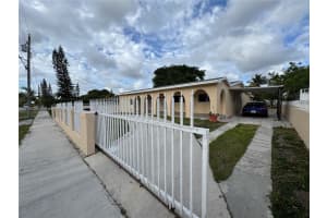 4701 SW 104th Ct, Miami, FL 33165, - MLS#A11796304