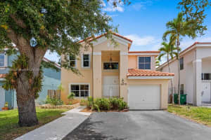 4370 Sw 82nd Way, Davie