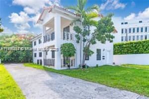 3220 S Le Jeune Rd 3220, Coral Gables