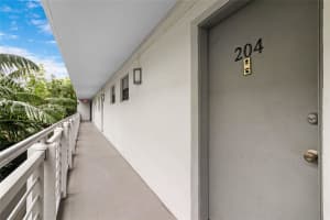 716 Michigan Ave APT 204, Miami Beach, FL 33139, - MLS#A11796463