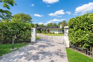 12300 Sw 67th Ave, Pinecrest
