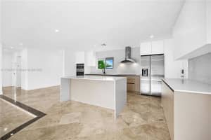 5510 Ne 18th Ave Fort Lauderdale, FL 33334 - MLS#A11796497