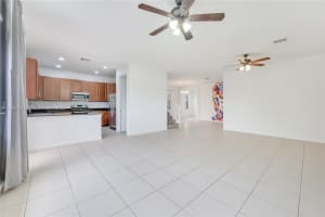 704 NE 193rd St, Miami, FL 33179, - MLS#A11796616
