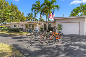 1116 SE 13th Ct, Deerfield Beach, FL 33441 - MLS#A11796633