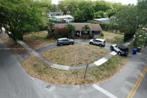 5718 Monroe St, Hollywood
