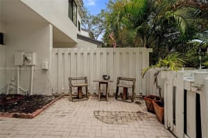 9885 Fairway Cove Ln, Plantation, FL 33324, Sold 08/22/25