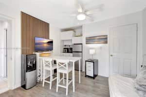 2751 Ne 9th Ter 2751 Pompano Beach, FL 33064 - MLS#A11796835