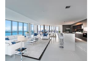 851 Ne 1st Ave Ph5011, Miami